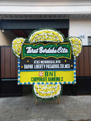 Papan Bunga Duka di Datuk Bandar Timur